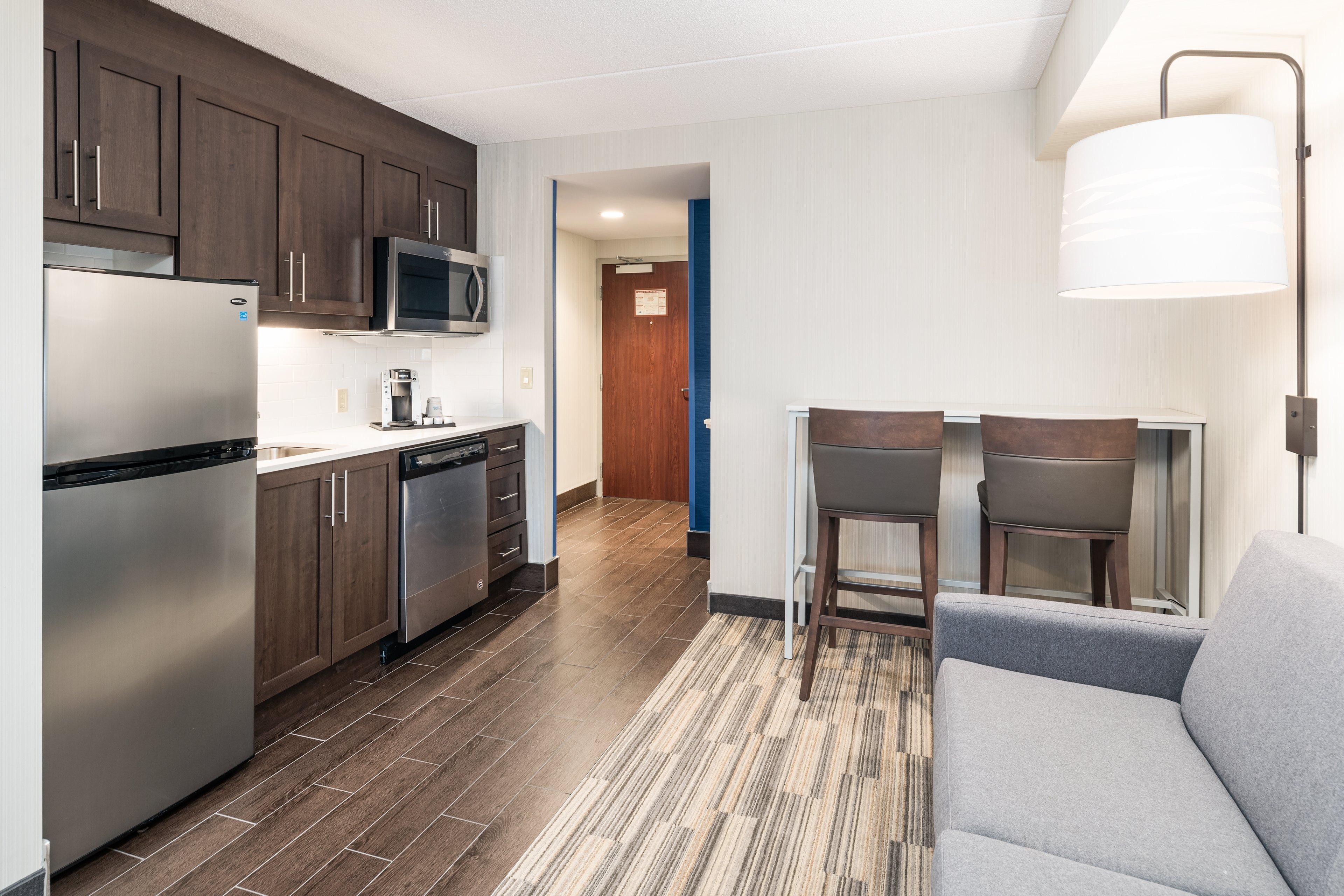 Holiday Inn Express Hotel & Suites Milton By Ihg Exterior foto