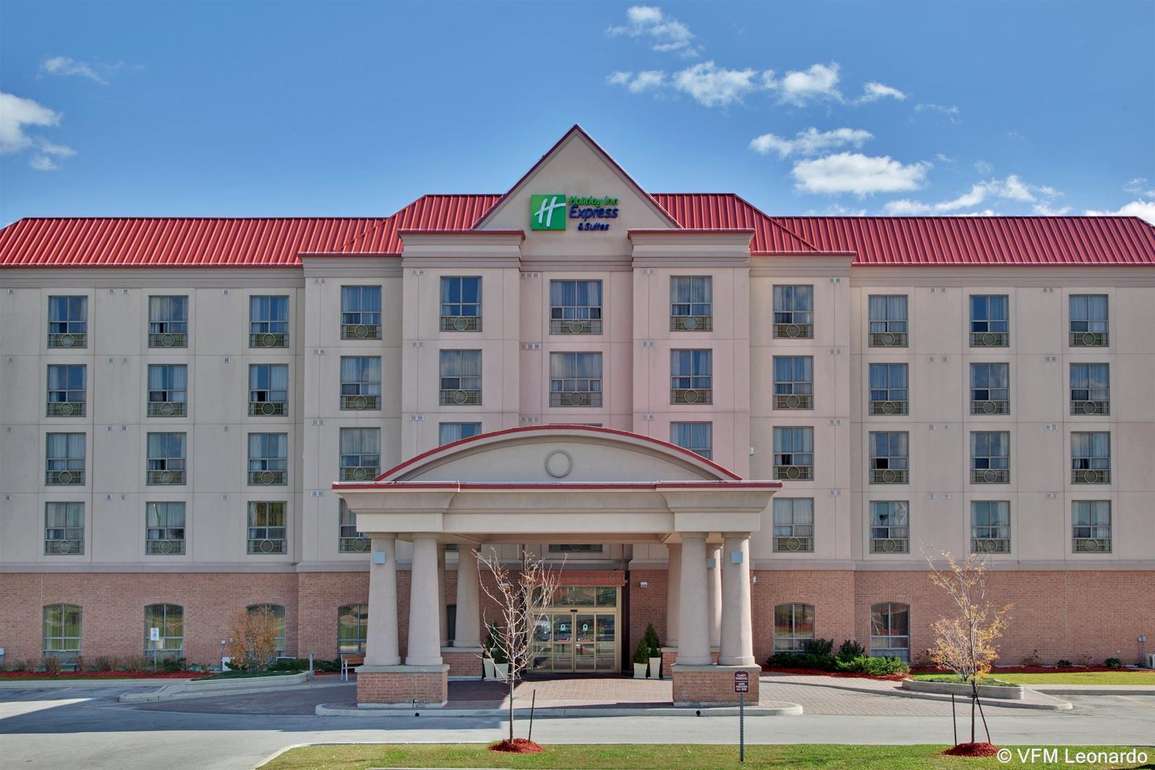 Holiday Inn Express Hotel & Suites Milton By Ihg Exterior foto