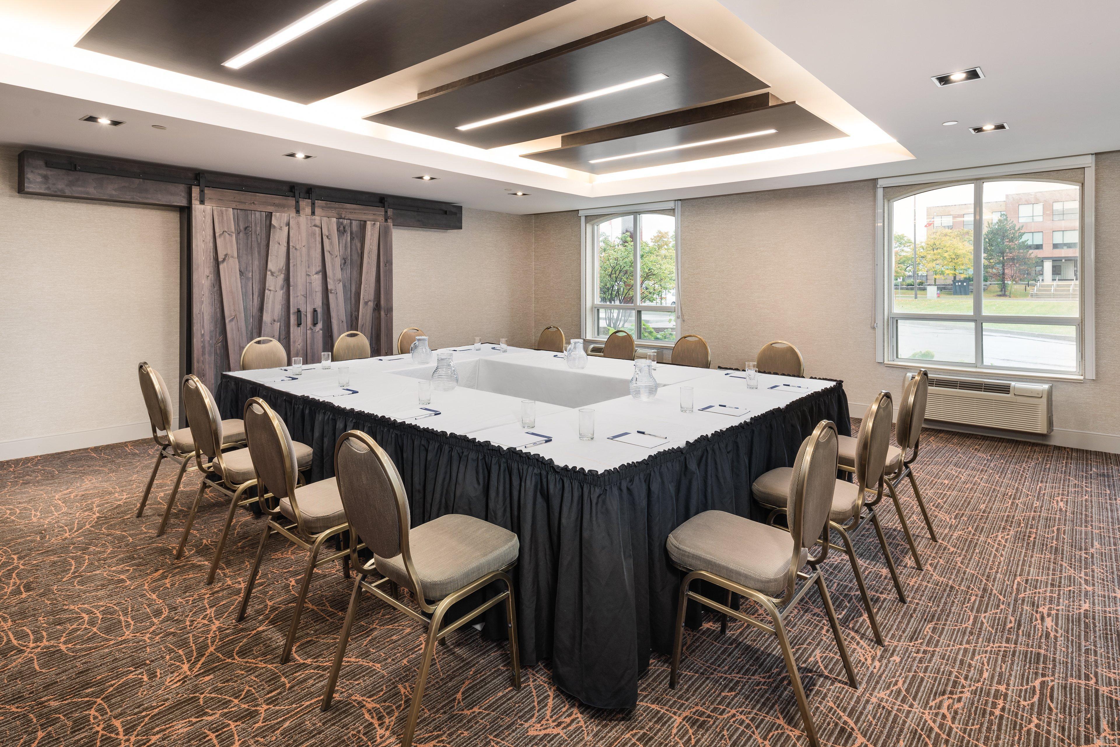 Holiday Inn Express Hotel & Suites Milton By Ihg Exterior foto