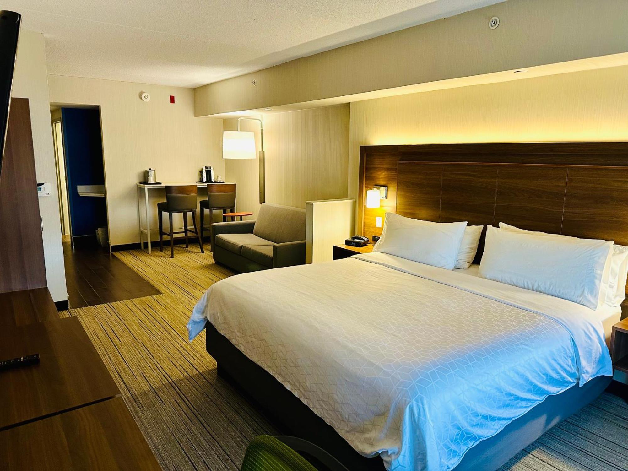 Holiday Inn Express Hotel & Suites Milton By Ihg Exterior foto